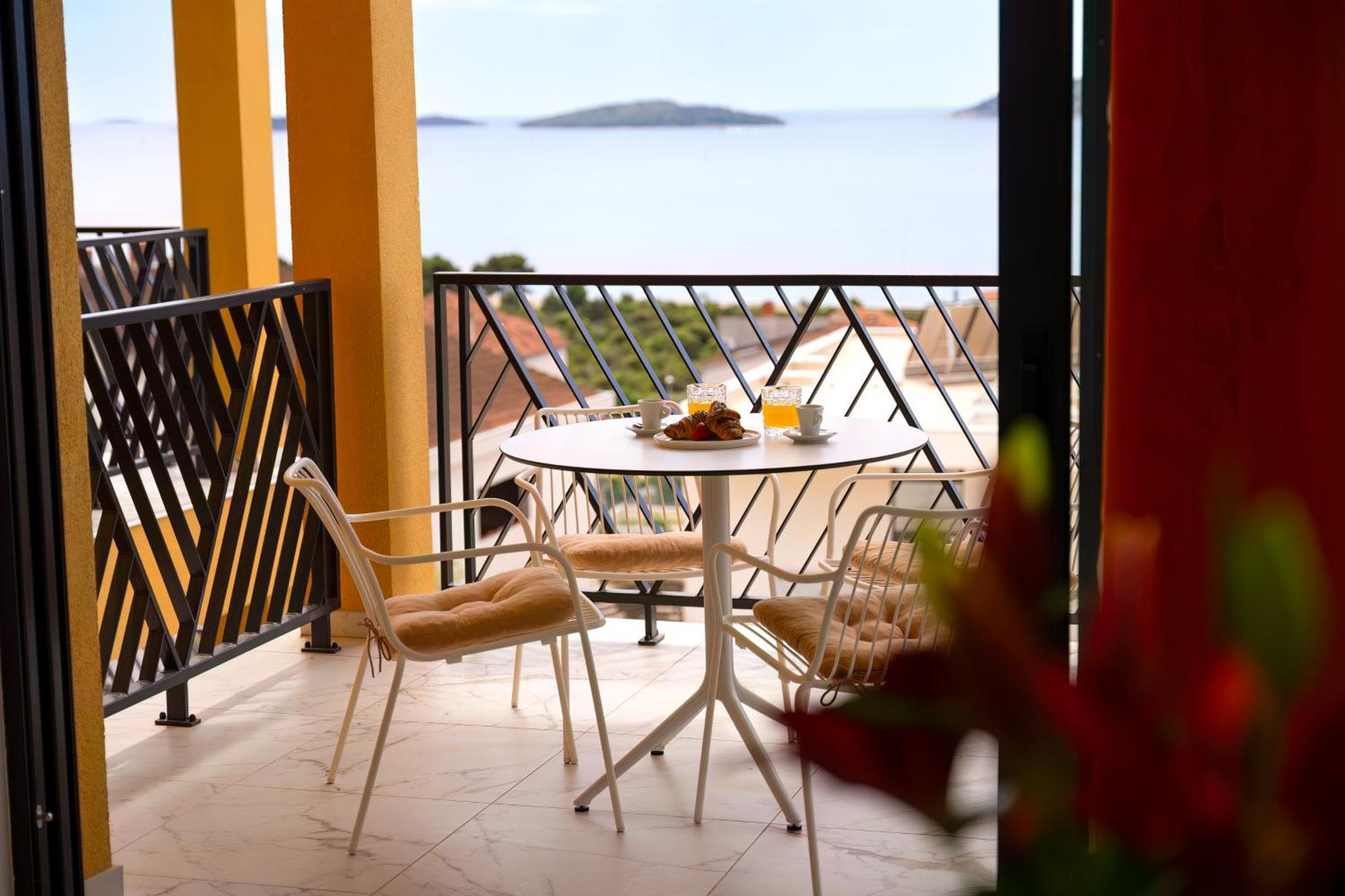 Mediterana Art Deco Resort (Adults Only) Šibenik Екстериор снимка